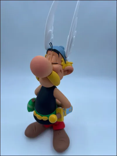 Qui n'y participe pas ?