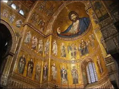 La cath&eacute;drale de Monreale, c&eacute;l&egrave;bre pour son clo&icirc;tre et ses mosa&iuml;ques byzantines, se situe pr&egrave;s de ...