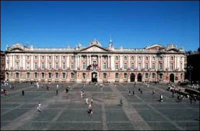 A Toulouse, &agrave; l'issue du premier tour, le maire sortant Jean-Luc Moudenc &eacute;tait menac&eacute; par deux listes de gauche : qu'advient-il ?
