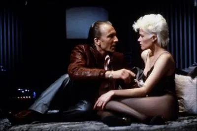 En 1984, le film de Brian De Palma 'Body Double' se droule dans cette grande ville huppe. Qui en taient les interprtes principaux ?
