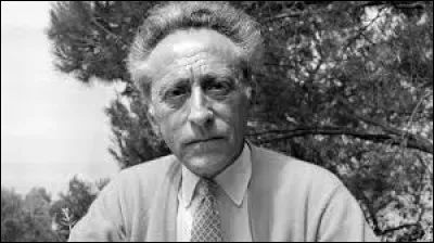 Qui est ce cin&eacute;aste, r&eacute;alisateur du film ''Le Sang d'un po&egrave;te'' ?