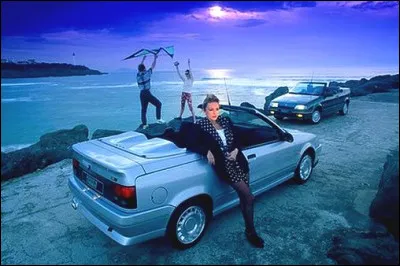 Quel est ce beau coup&eacute; d&eacute;capotable des ann&eacute;es 90 ?