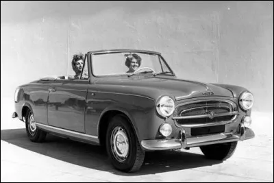Ce cabriolet est devenu c&eacute;l&egrave;bre gr&acirc;ce &agrave; un d&eacute;tective. Quel est ce mod&egrave;le ?