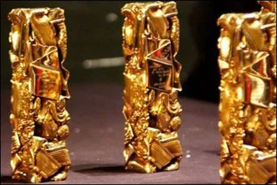 2015 - Quel acteur re&ccedil;oit le C&eacute;sar du meilleur acteur pour sa prestation dans le film ''Yves Saint Laurent'' ?