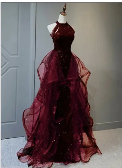 Quelle tenue pr&eacute;f&egrave;res-tu ? (Pour fille, c�est-&agrave;-dire, quelle tenue veux-tu porter ?)