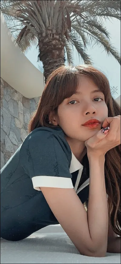 Quel est le nom complet de Lisa ?