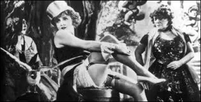 Quelle couleur associez vous &agrave; ce film allemand de 1930 avec Marl&egrave;ne Dietrich ?