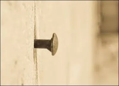 A qui confie-t-on un objet quand on le porte au clou ?