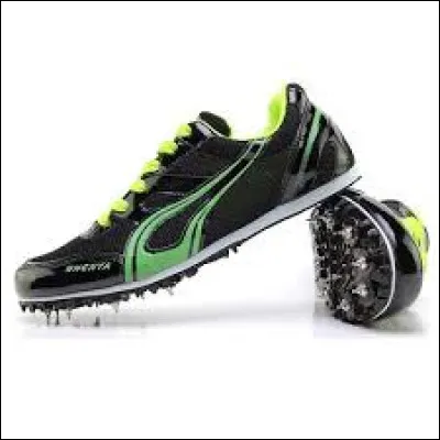 Dans laquelle de ces disciplines sportives fixe-t-on des pointes aux chaussures pour sa pratique ?