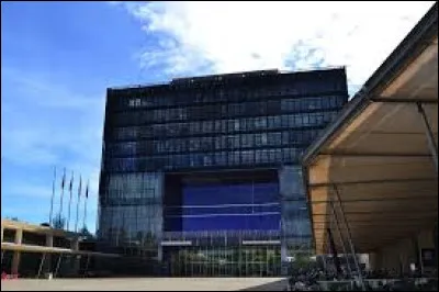 A Montpellier, 13 listes &eacute;taient en pr&eacute;sence et le maire sortant PS Micha&euml;l Delafosse est arriv&eacute; en t&ecirc;te &agrave; l'issue du premier tour : quel est le r&eacute;sultat final ?