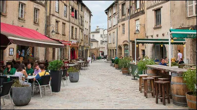 Quel est le nom de cette ville ?