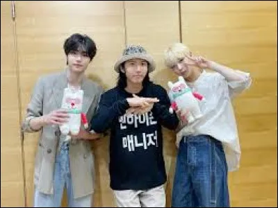 Quel est le nom du manager du groupe ?