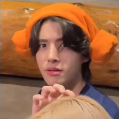 Qui a fait une cover chant&eacute;e sur "Off My Face - Justin Bieber" ?