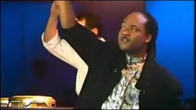 "Ma&icirc;tresse, oh ma ma&icirc;tresseNe touche pas &agrave; ma&icirc;tresseJe veux bien travailler..."Qui est l'interpr&egrave;te ?