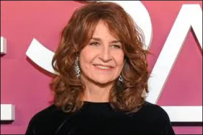 Cette actrice, c&eacute;l&egrave;bre par son r&ocirc;le Fr&eacute;n&eacute;gonde de Pouille / B&eacute;atrice de Montmirail dans "Les Visiteurs", c'est Val&eacute;rie ...