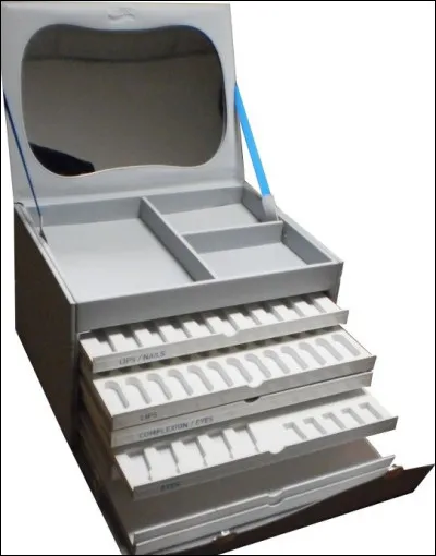 Le film d'&Eacute;lie Chouraqui, sorti en 1993, c'est...