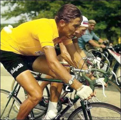 Surnomm&eacute; &laquo; Ma&icirc;tre Jacques &raquo;, il est le premier coureur de l'histoire &agrave; remporter cinq fois le Tour de France. C'est...