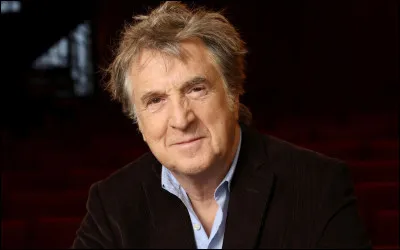 Qui est cet acteur qui joue le r&ocirc;le principal dans la com&eacute;die dramatique ''Normandie nue'' ?