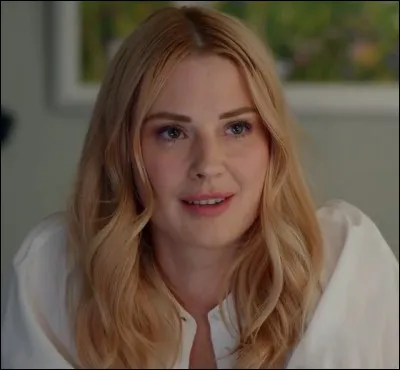 Voici Mel Sheridan. Dans quelle s&eacute;rie Netflix est-elle un personnage tr&egrave;s important ?