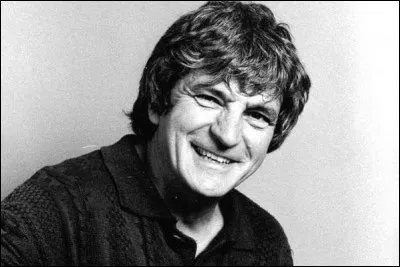 Qui est ce chanteur dont l'un des titres est ''La barque'' ?