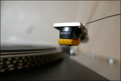 Derni&egrave;re question, parmi ces chansons laquelle n'est pas sortie en 1979 ?