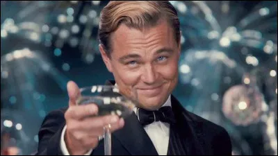 Quel h&eacute;ros de la litt&eacute;rature am&eacute;ricaine Leonardo DiCaprio incarne-t-il dans un film r&eacute;alis&eacute; par Baz Luhrmann en 2013 ?