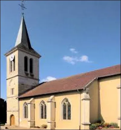 Notre balade prend fin au pied de l'&eacute;glise Saint-Denis, &agrave; Viocourt. Village de l'arrondissement de Neufch&acirc;teau, il se situe en r&eacute;gion ...