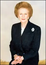 Quel &eacute;tait le surnom de la femme d'&Eacute;tat britannique, Premi&egrave;re ministre du Royaume-Uni du 4 mai 1979 au 28 novembre 1990, Margaret Thatcher (1925-2013) ?