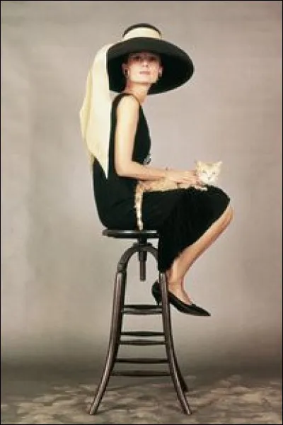 Qui est cette modiste fran&ccedil;aise cr&eacute;atrice en 1926 de la c&eacute;l&egrave;bre petite robe noire ?