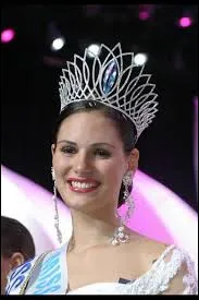 Qui est cette Miss France en 2004 (Alsace) ?