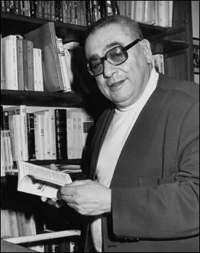 Auteur de romans policiers n en 1906 et mort en 1989. Franais