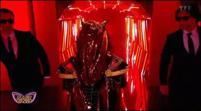 Qui &eacute;tait derri&egrave;re le costume de la panth&egrave;re et a &eacute;t&eacute; le deuxi&egrave;me &agrave; &ecirc;tre d&eacute;masqu&eacute; le vendredi 1er mai 2026 ?