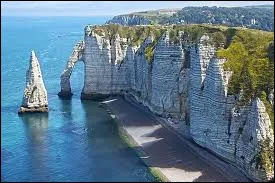 Combien de d&eacute;partements la r&eacute;gion Normandie compte-t-elle ?