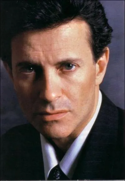 Avec ou sans 'Zodiaque' il est 'Le grand patron' en 'Terre Indigo', c'est ...