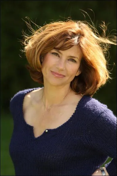Actrice, elle a interprt 'Marie Humbert, le combat d'une mre' , c'est ... .