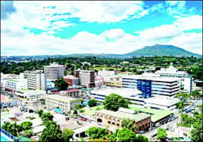 Dans quel pays d'Afrique se situe la ville de Blantyre ?