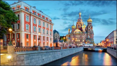 &Agrave; Saint-P&eacute;tersbourg, il y a des jours o&ugrave; il ne fait jamais nuit...