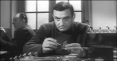 De quelle nationalit&eacute; est l'acteur Lino Ventura ?