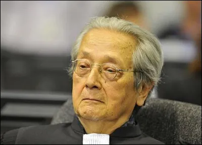 Quelle &eacute;tait la sp&eacute;cialit&eacute; de Jacques Verg&egrave;s ?