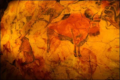 Parmi les tr&egrave;s nombreuses grottes que l'on visite dans le Lot, je dis que l'on peut commencer par Cougnac, Padirac et celles dites des Merveilles.