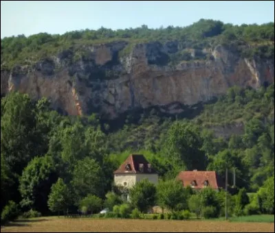 Un parc prot&egrave;ge les paysages du Quercy. Quelle est la typicit&eacute; des sols.