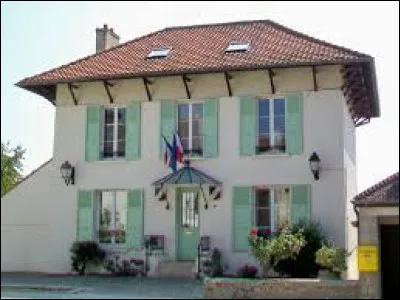 Je vous emm&egrave;ne en &Icirc;le-de-France, &agrave; &Eacute;piais-l&egrave;s-Louvres. Village de l'arrondissement de Sarcelles, non loin des pistes de l'a&eacute;roport Roissy-Charles-de-Gaulle, il se situe dans le d&eacute;partement ...