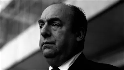 Qui est cet &eacute;crivain chilien, auteur du livre ''Le po&egrave;te pacifique'' ?