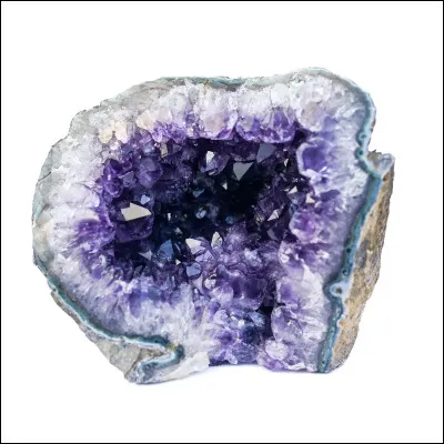 Quel mot en G d&eacute;signe une cavit&eacute; rocheuse tapiss&eacute;e de cristaux ?