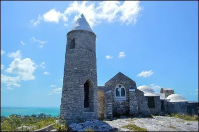 Cat Island abrite le mont Alvernia, point culminant des Bahamas. Quelle est son altitude ?