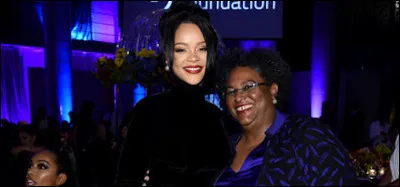 Quel pays des Antilles, dont la notori&eacute;t&eacute; a grandi gr&acirc;ce &agrave; Rihanna, est devenu une r&eacute;publique en 2021 ?