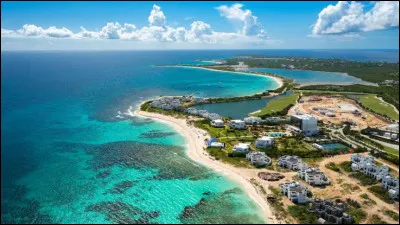 Quelle &icirc;le des Antilles poss&egrave;de une extension de domaine internet qui lui rapporte des revenus importants surtout depuis 2023 ?