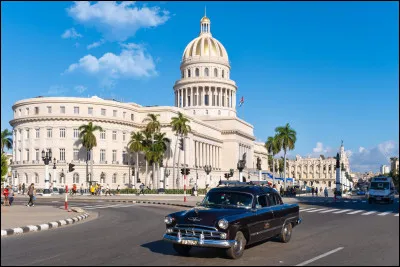 Quelle est la capitale de la plus grande &icirc;le des Antilles ?