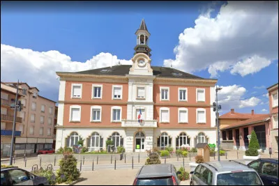 Le nom de cette ville est...