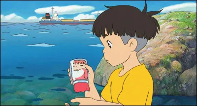 En quelle ann&eacute;e est sorti son dixi&egrave;me long m&eacute;trage "Ponyo sur la falaise" (Gake no ue no Ponyo) ?